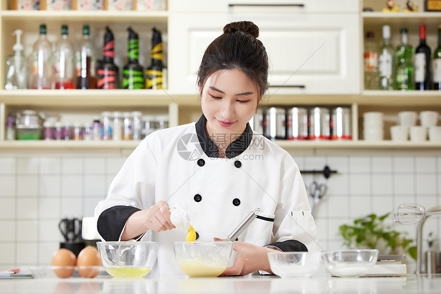 “90后”广州女孩的乒乓“育才”路:卖掉城中一套房,教会山里十个娃