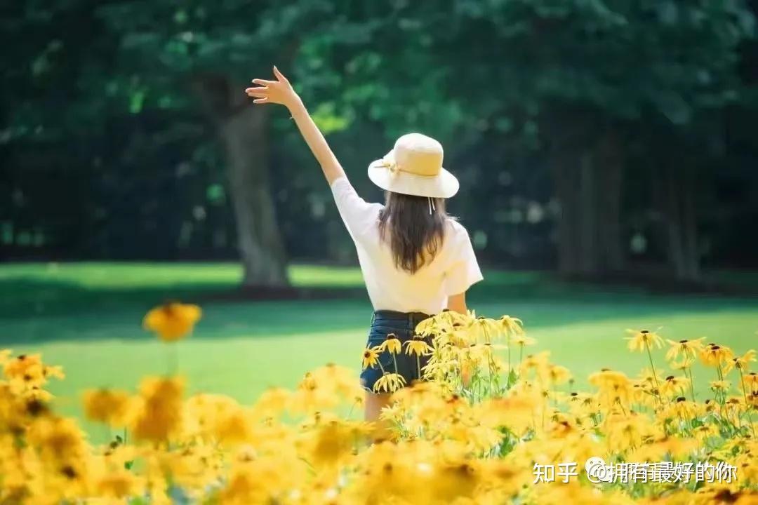 标普创新高迎“八月魔咒”! 暗流涌动 夏末需谨慎对冲