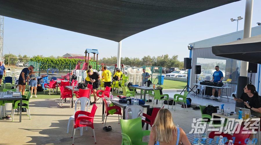 半导体行业库存逐步恢复 瑞银看好德州仪器(TXN.US)、瑞萨电子(RNECY.US)及英飞凌(IFNNY.US)