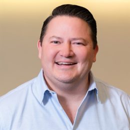 铭记历史砥砺前行!“英雄珠江”宣讲展演走进机关军营校园→