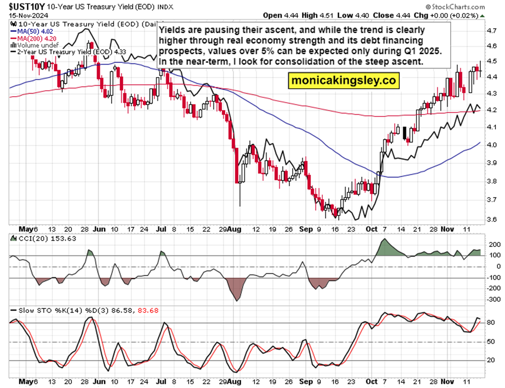 贵港交警：错峰送考护航高考生提前奔赴考点